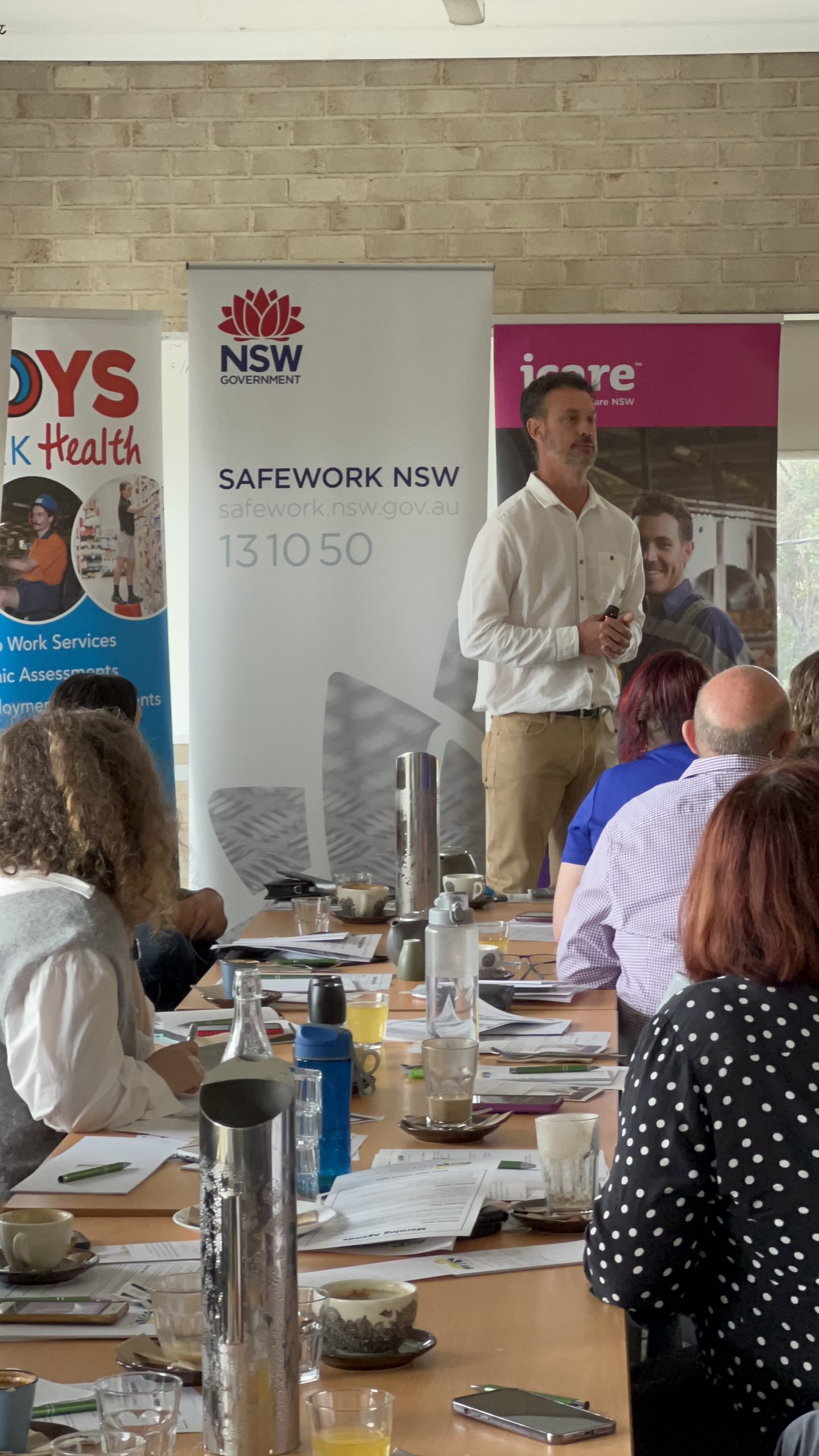 Jim Kelly from SafeWork NSW provides an update on changes in WHS Regulation of Workplace Mental Health for attendees at the CCSN October Breakfast meeting